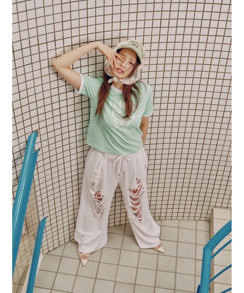 LILY BROWN(リリーブラウン)の「【LILY BROWN×ANNA SUI】バタフライリンガーストーンTシャツ(Tシャツ/カットソー・レディース・ホワイト/チャコールグレー/ミント・F)」の4枚目の写真