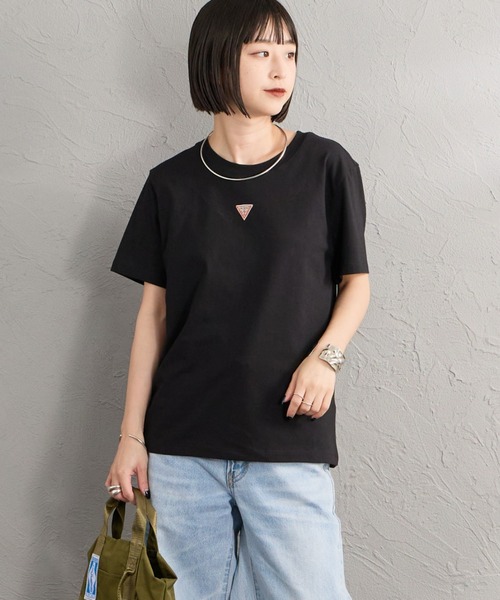 Guess（ゲス）の「[GUESS/ゲス] UNI ワンポイントロゴTシャツ（Tシャツ/カットソー・レディース・ブラック/ホワイト・L/M/S）」の16枚目の写真