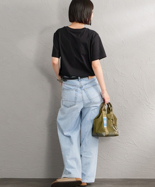 Guess（ゲス）の「[GUESS/ゲス] UNI ワンポイントロゴTシャツ（Tシャツ/カットソー・レディース・ブラック/ホワイト・L/M/S）」の15枚目の写真