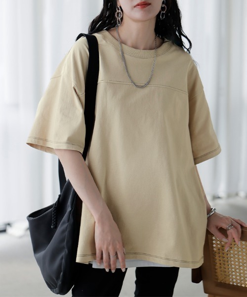 HUG.U(ハグユー)の「オーバーサイズステッチTシャツ(Tシャツ/カットソー・レディース・ベージュ/ダークグレー/オレンジ/ホワイト/ブラック・FREE)」の4枚目の写真