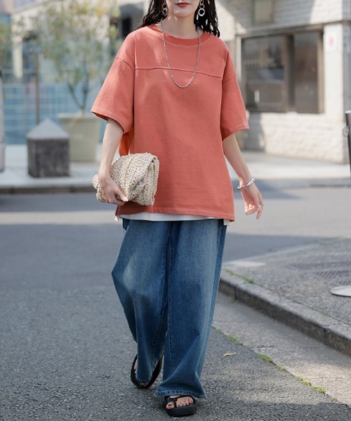 HUG.U(ハグユー)の「オーバーサイズステッチTシャツ(Tシャツ/カットソー・レディース・ベージュ/ダークグレー/オレンジ/ホワイト/ブラック・FREE)」の8枚目の写真