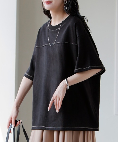 HUG.U(ハグユー)の「オーバーサイズステッチTシャツ(Tシャツ/カットソー・レディース・ベージュ/ダークグレー/オレンジ/ホワイト/ブラック・FREE)」の19枚目の写真