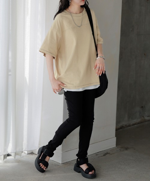 HUG.U(ハグユー)の「オーバーサイズステッチTシャツ(Tシャツ/カットソー・レディース・ベージュ/ダークグレー/オレンジ/ホワイト/ブラック・FREE)」の11枚目の写真