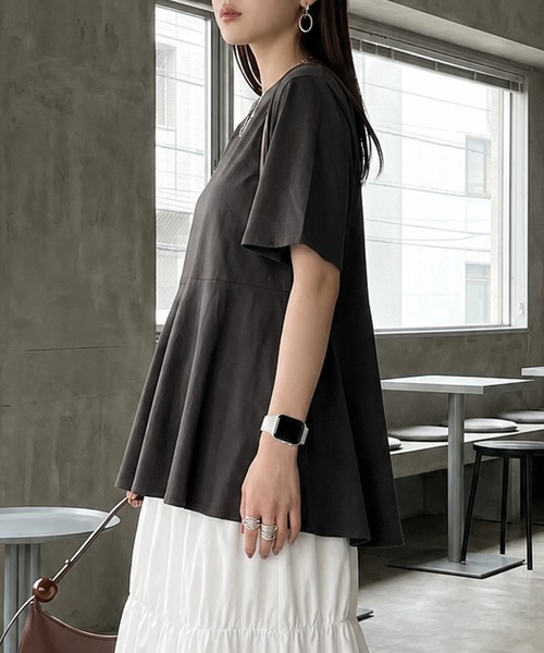 itto...(イット)の「綿100%コットンペプラムフレアトップス(Tシャツ/カットソー・レディース・ミント/チャコールグレー/ブラック/グレイッシュベージュ・4L~5L/LL~3L)」の3枚目の写真