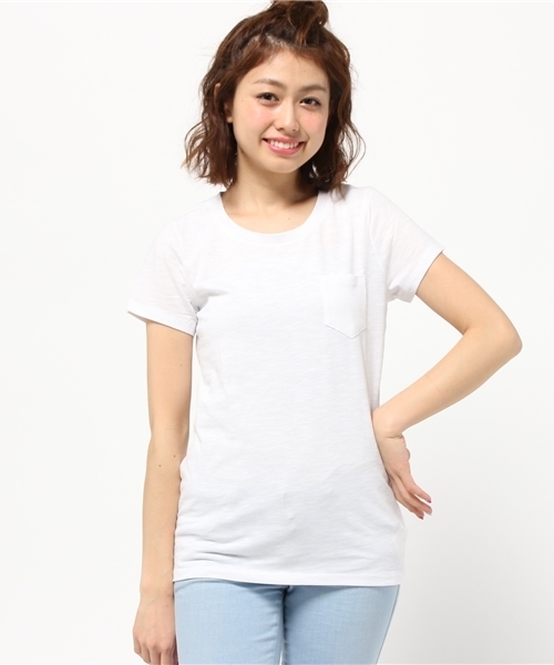 earth music&ecology（アースミュージックアンドエコロジー）の「【2016Spring】ポケットＴシャツ（Tシャツ/カットソー・レディース・LT.Gray/カーキ/ベージュ/オレンジ/インディゴブルー/ネイビー/オフホワイト/ブラック・MEDIUM/LARGE）」の17枚目の写真