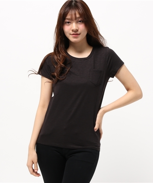 earth music&ecology（アースミュージックアンドエコロジー）の「【2016Spring】ポケットＴシャツ（Tシャツ/カットソー・レディース・LT.Gray/カーキ/ベージュ/オレンジ/インディゴブルー/ネイビー/オフホワイト/ブラック・MEDIUM/LARGE）」の3枚目の写真