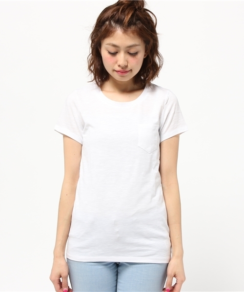 earth music&ecology（アースミュージックアンドエコロジー）の「【2016Spring】ポケットＴシャツ（Tシャツ/カットソー・レディース・LT.Gray/カーキ/ベージュ/オレンジ/インディゴブルー/ネイビー/オフホワイト/ブラック・MEDIUM/LARGE）」の13枚目の写真