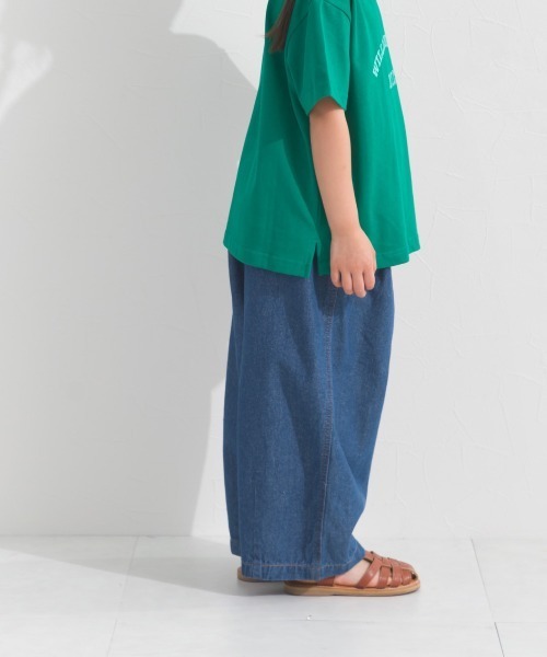 OMNES(オムネス)の「キッズ ウォッシュ加工 デニムサーカスバルーンパンツ(デニムパンツ・キッズ・ブルー/インディゴブルー/キナリ・LARGE/MEDIUM)」の15枚目の写真
