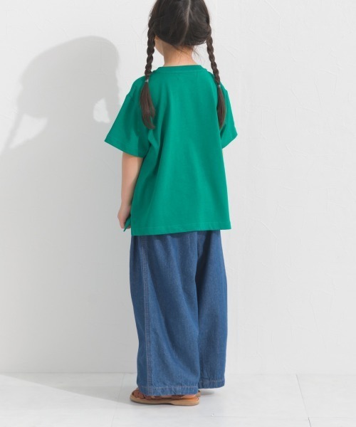 OMNES(オムネス)の「キッズ ウォッシュ加工 デニムサーカスバルーンパンツ(デニムパンツ・キッズ・ブルー/インディゴブルー/キナリ・LARGE/MEDIUM)」の18枚目の写真