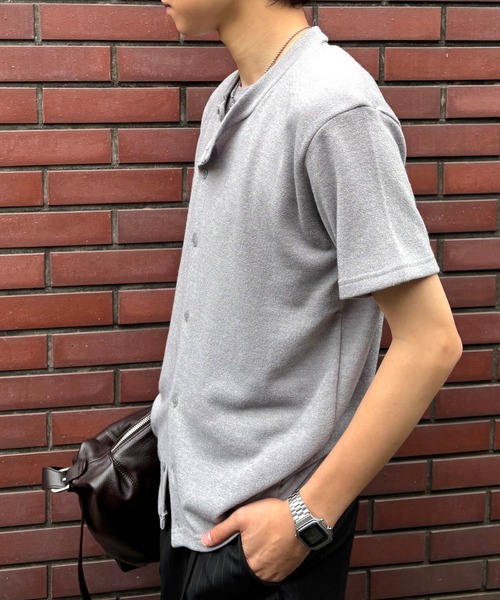Chikashitsu +(チカシツプラス)の「【Chikashitsu +】sleek layered button half sleeve tee (4color) / 【チカシツプラス】スリークレイヤードボタン半袖カーディガンシャツ<着用動画あり>(Tシャツ/カットソー・メンズ・ブラック/グレー/ホワイト/レッド・ONE SIZE)」の6枚目の写真