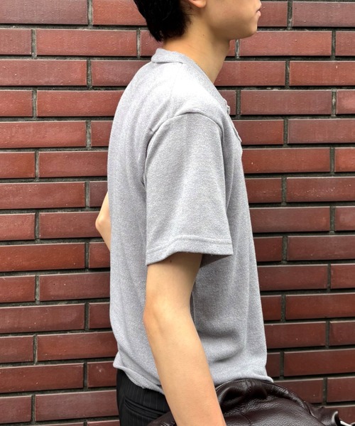 Chikashitsu +(チカシツプラス)の「【Chikashitsu +】sleek layered button half sleeve tee (4color) / 【チカシツプラス】スリークレイヤードボタン半袖カーディガンシャツ<着用動画あり>(Tシャツ/カットソー・メンズ・ブラック/グレー/ホワイト/レッド・ONE SIZE)」の7枚目の写真