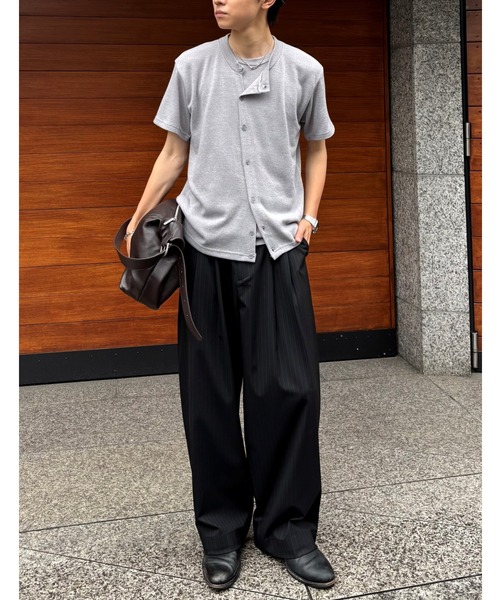 Chikashitsu +(チカシツプラス)の「【Chikashitsu +】sleek layered button half sleeve tee (4color) / 【チカシツプラス】スリークレイヤードボタン半袖カーディガンシャツ<着用動画あり>(Tシャツ/カットソー・メンズ・ブラック/グレー/ホワイト/レッド・ONE SIZE)」の13枚目の写真