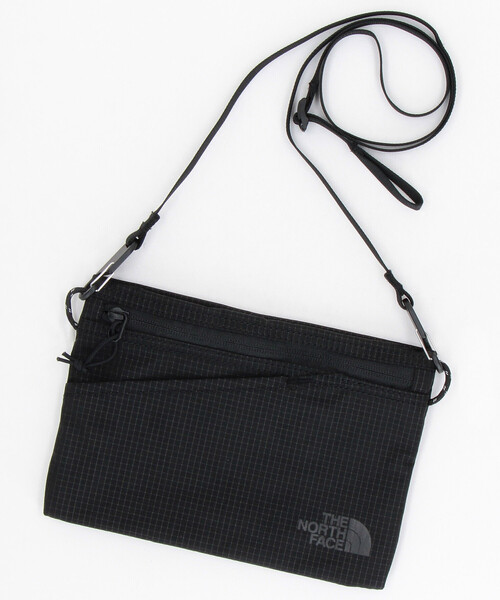 THE NORTH FACE(ザノースフェイス)の「THE NORTH FACE/ザ・ノース・フェイス Rafter Shoulder Pouch S SP【NM72628】(ショルダーバッグ・レディース・ブラック/グレー/ブルー・ONE SIZE)」の1枚目の写真