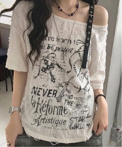 SHEPP(シープ)の「クラッシュジャガード パンクグラフィック ハーフスリーブオーバーサイズTシャツ(Tシャツ/カットソー・レディース・アイボリー/ダークグレー・M/L)」の2枚目の写真