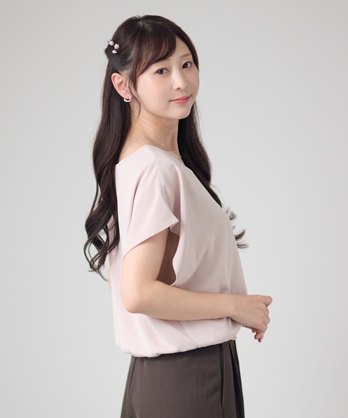 Lace Ladies(レースレディース)の「フレンチスリーブ ドルマン 裾切替 ラウンドネック ブラウス(シャツ/ブラウス・レディース・ホワイト/ブラック/ブルーグレー/ベージュ/ネイビー・XL/M)」の16枚目の写真