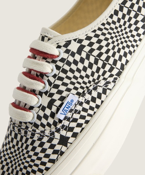 VANS(バンズ)の「VANS PREMIUM オーセンティック / LX Authentic 44 Heritage Black VN000Z6RBLA1(スニーカー・メンズ・ブラック×ホワイト・11/6/8/10/9/8.5/9.5/10.5/6.5/7/7.5)」の5枚目の写真