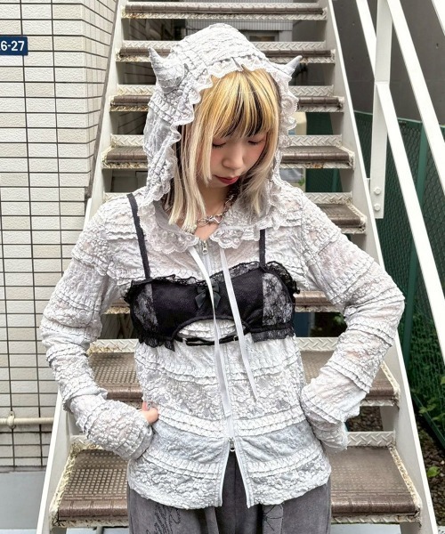 Candy Stripper(キャンディストリッパー)の「LACY TINY ブラ(その他トップス・レディース・オフホワイト/ブラック・FREE)」の10枚目の写真