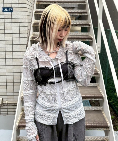 Candy Stripper(キャンディストリッパー)の「LACY TINY ブラ(その他トップス・レディース・オフホワイト/ブラック・FREE)」の11枚目の写真