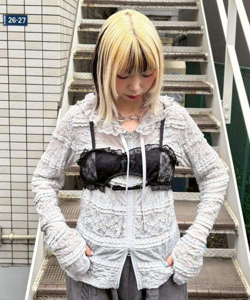 Candy Stripper(キャンディストリッパー)の「LACY TINY ブラ(その他トップス・レディース・オフホワイト/ブラック・FREE)」の12枚目の写真