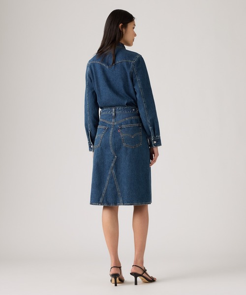 Levi's(リーバイス)の「Levi's/リーバイス Aラインデニムウエスタンドレス(シャツワンピース・レディース・ダークインディゴブルー・M/S/XS)」の3枚目の写真