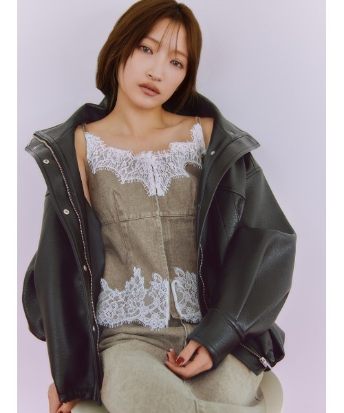 FRAY I.D(フレイアイディー)の「デニムレーストリムキャミトップス(キャミソール・レディース・ブルー/ベージュ・1/0)」の2枚目の写真