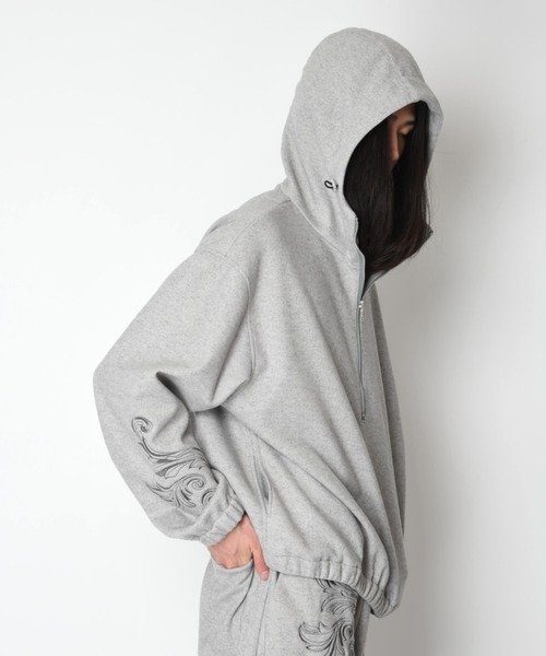 SUPERTHANKS（スーパーサンクス）の「＜オリジナル刺繍＞ストレッチウールハーフジップフーディStretch wool like Half zip hoodie（パーカー・メンズ・ブラック/グレー・L/M/S）」の16枚目の写真