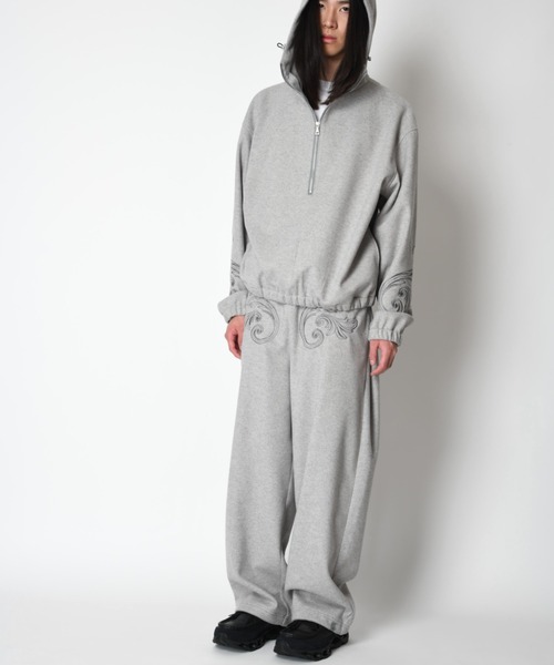 SUPERTHANKS（スーパーサンクス）の「＜オリジナル刺繍＞ストレッチウールハーフジップフーディStretch wool like Half zip hoodie（パーカー・メンズ・ブラック/グレー・L/M/S）」の18枚目の写真