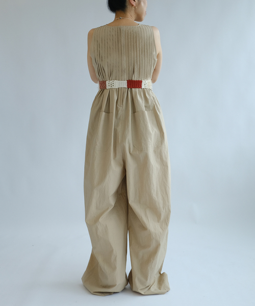 IENA LA BOUCLE(イエナラブークル)の「IENA LA BOUCLE ハイカウントタイプライタータックオールインワン(サロペット/オーバーオール・レディース・ベージュ/ブラック・38/36)」の18枚目の写真