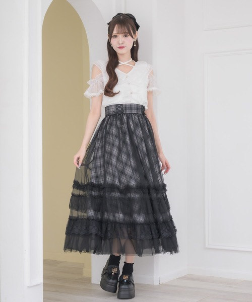 couture BY ROJITA(クチュールバイロジータ)の「レースフリルオフショルトップス(Tシャツ/カットソー・レディース・ボルドー/ブラック/ホワイト・FREE)」の5枚目の写真
