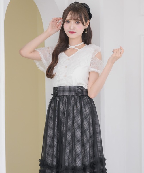 couture BY ROJITA(クチュールバイロジータ)の「レースフリルオフショルトップス(Tシャツ/カットソー・レディース・ボルドー/ブラック/ホワイト・FREE)」の19枚目の写真