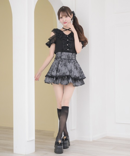 couture BY ROJITA(クチュールバイロジータ)の「レースフリルオフショルトップス(Tシャツ/カットソー・レディース・ボルドー/ブラック/ホワイト・FREE)」の7枚目の写真