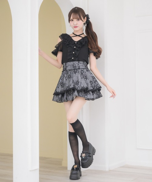 couture BY ROJITA(クチュールバイロジータ)の「レースフリルオフショルトップス(Tシャツ/カットソー・レディース・ボルドー/ブラック/ホワイト・FREE)」の8枚目の写真