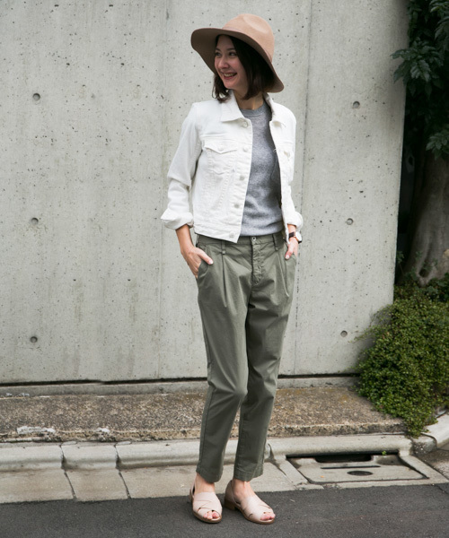 Moname（モナーム）の「■Moname   ホワイト ジーンジャケット   JEAN JACKET(ジーンジャケット)/41161082（デニムジャケット・レディース・ホワイト・SMALL/X-SMALL/MEDIUM）」の14枚目の写真