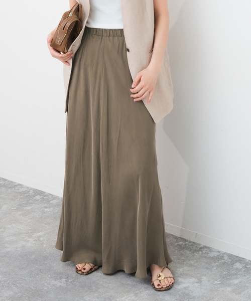 Spick & Span(スピックアンドスパン)の「《追加2》ウォッシャブルキュプラフレアスカート(スカート・レディース・カーキ/ベージュ系その他/ブラックミックス・38/36)」の4枚目の写真