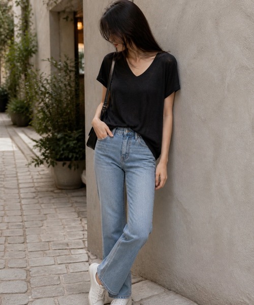 BLoomMe（ブルームミー）の「パックレースVネックプルオーバー（Tシャツ/カットソー・レディース・ブラック/ホワイト・S/M/L）」の5枚目の写真