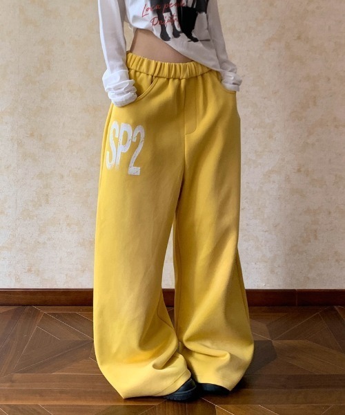 Vipoa(ヴィポア)の「Logo design sweat pants(スウェットパンツ・レディース・イエロー/ネイビー・FREE)」の18枚目の写真