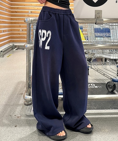 Vipoa(ヴィポア)の「Logo design sweat pants(スウェットパンツ・レディース・イエロー/ネイビー・FREE)」の5枚目の写真