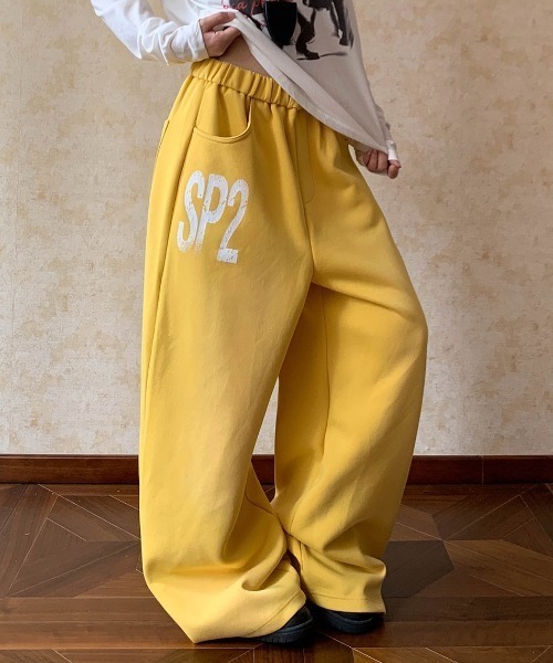 Vipoa(ヴィポア)の「Logo design sweat pants(スウェットパンツ・レディース・イエロー/ネイビー・FREE)」の17枚目の写真
