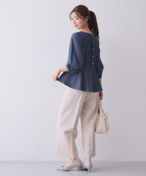 index(インデックス)の「バックパール調ペプラムトップス【洗濯機OK】(Tシャツ/カットソー・レディース・ブルー系その他/ナチュラル/スミクロ・36/38/40/42)」の9枚目の写真