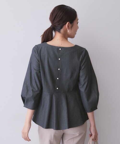 index(インデックス)の「バックパール調ペプラムトップス【洗濯機OK】(Tシャツ/カットソー・レディース・ブルー系その他/ナチュラル/スミクロ・36/38/40/42)」の13枚目の写真