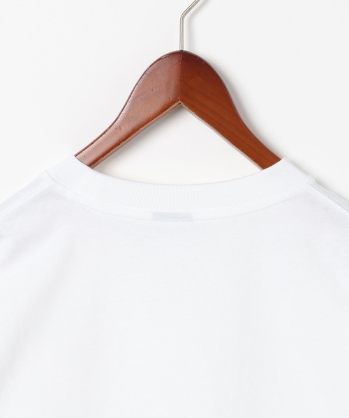 NEW BALANCE(ニューバランス)の「【New Balance(ニューバランス)】アスレチックシグネチャーロングスリーブTシャツ(Tシャツ/カットソー・レディース・ホワイト/ブラック・MEDIUM/LARGE)」の5枚目の写真