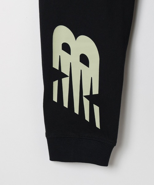 NEW BALANCE(ニューバランス)の「【New Balance(ニューバランス)】アスレチックシグネチャーロングスリーブTシャツ(Tシャツ/カットソー・レディース・ホワイト/ブラック・MEDIUM/LARGE)」の13枚目の写真