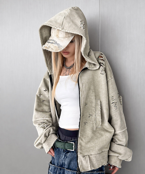 ROARINGRAD(ロアリングラド)の「W.ダメージ クロップドフーディ ジップアップ サンド(パーカー・レディース・その他・MEDIUM/LARGE)」の1枚目の写真