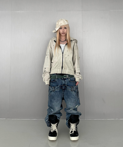 ROARINGRAD(ロアリングラド)の「W.ダメージ クロップドフーディ ジップアップ サンド(パーカー・レディース・その他・MEDIUM/LARGE)」の2枚目の写真