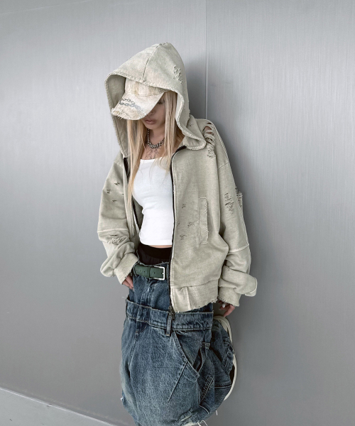 ROARINGRAD(ロアリングラド)の「W.ダメージ クロップドフーディ ジップアップ サンド(パーカー・レディース・その他・MEDIUM/LARGE)」の8枚目の写真