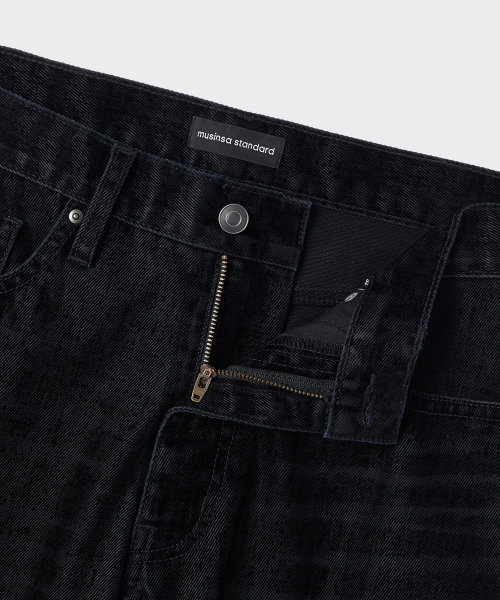 MUSINSA STANDARD（ムシンサスタンダード）の「ベルベットストレートデニムパンツ[ブラック]（デニムパンツ・メンズ・その他・28/29/30/31/32/33/34/36/38/40）」の3枚目の写真