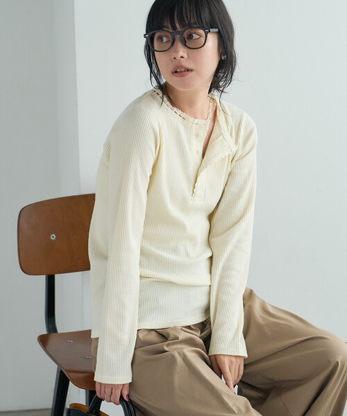 FREAK'S STORE（フリークスストア）の「ヴィンテージライク ヘンリーネックロンT/ヘンリーネックTシャツ（Tシャツ/カットソー・レディース・オフホワイト/ベージュ/ネイビー・ﾌﾘ-）」の8枚目の写真