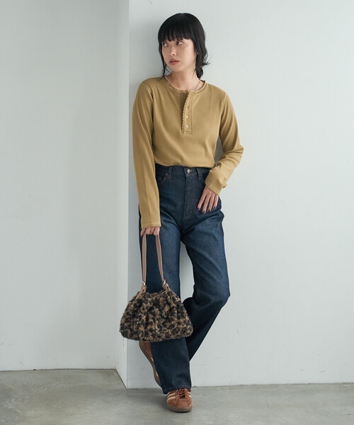 FREAK'S STORE（フリークスストア）の「ヴィンテージライク ヘンリーネックロンT/ヘンリーネックTシャツ（Tシャツ/カットソー・レディース・オフホワイト/ベージュ/ネイビー・ﾌﾘ-）」の10枚目の写真