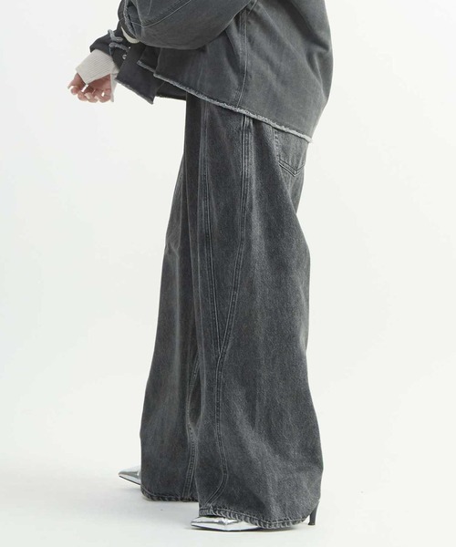 CONVERSE TOKYO(コンバーストウキョウ)の「3D WIDE DENIM PANTS(デニムパンツ・レディース・ブルー/インディゴブルー/ブラック・MEDIUM/SMALL)」の18枚目の写真
