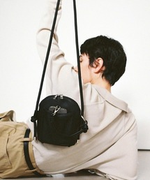MATO by MARL MARL（マトーバイマールマール）の「MATO by MARLMARL/マトーバイマールマール　ジップラインフォーンバッグ　ZIPLINE PHONE BAG（マザーズバッグ）」